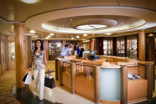 Celebrity Infinity winkeltjes